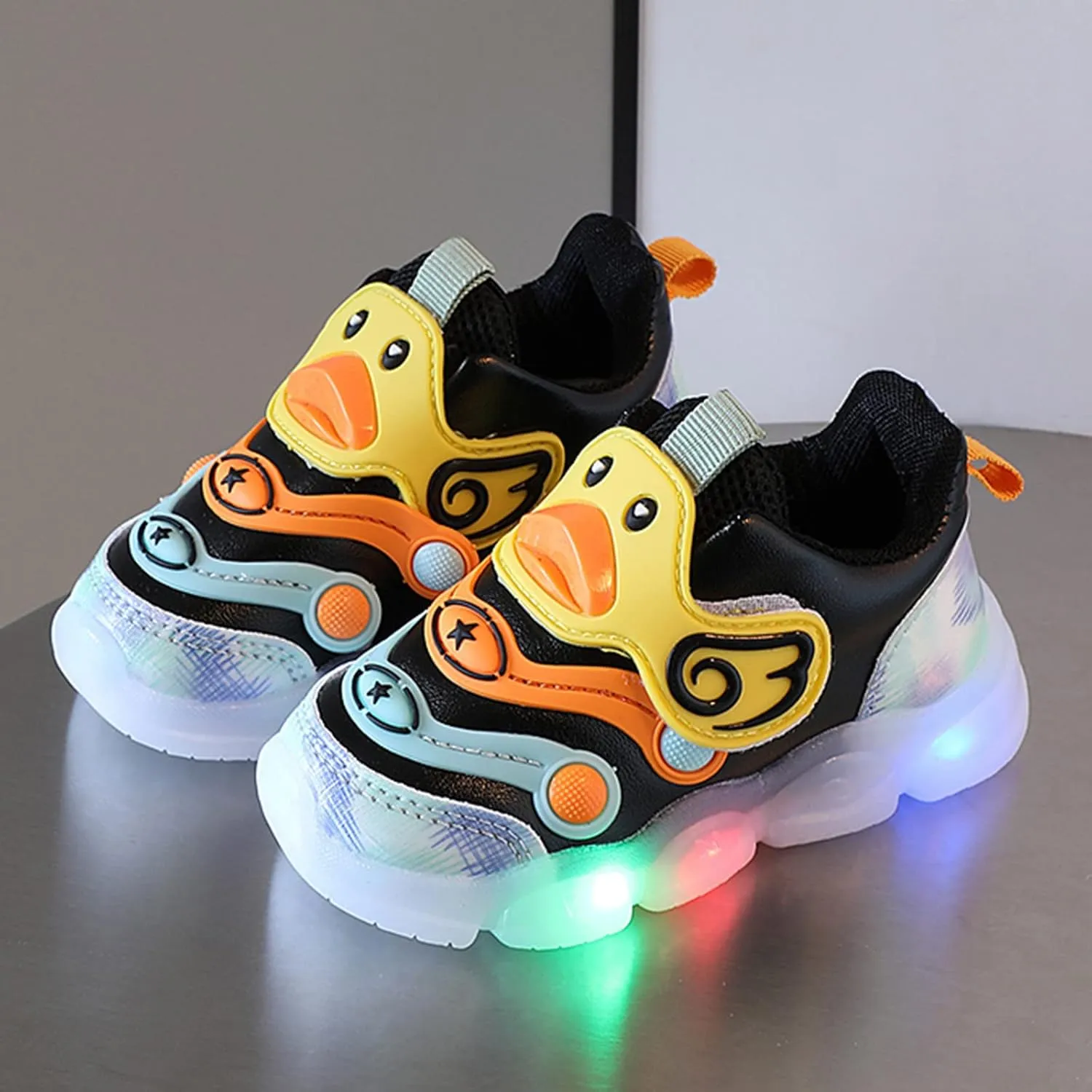 Baby Sports Shoes Light Shoes Toddler Girls Sneakers Boys Running Sports Soft Soled LED Luminous Shoes